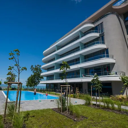 Myflat Wave Solar Апартаменты